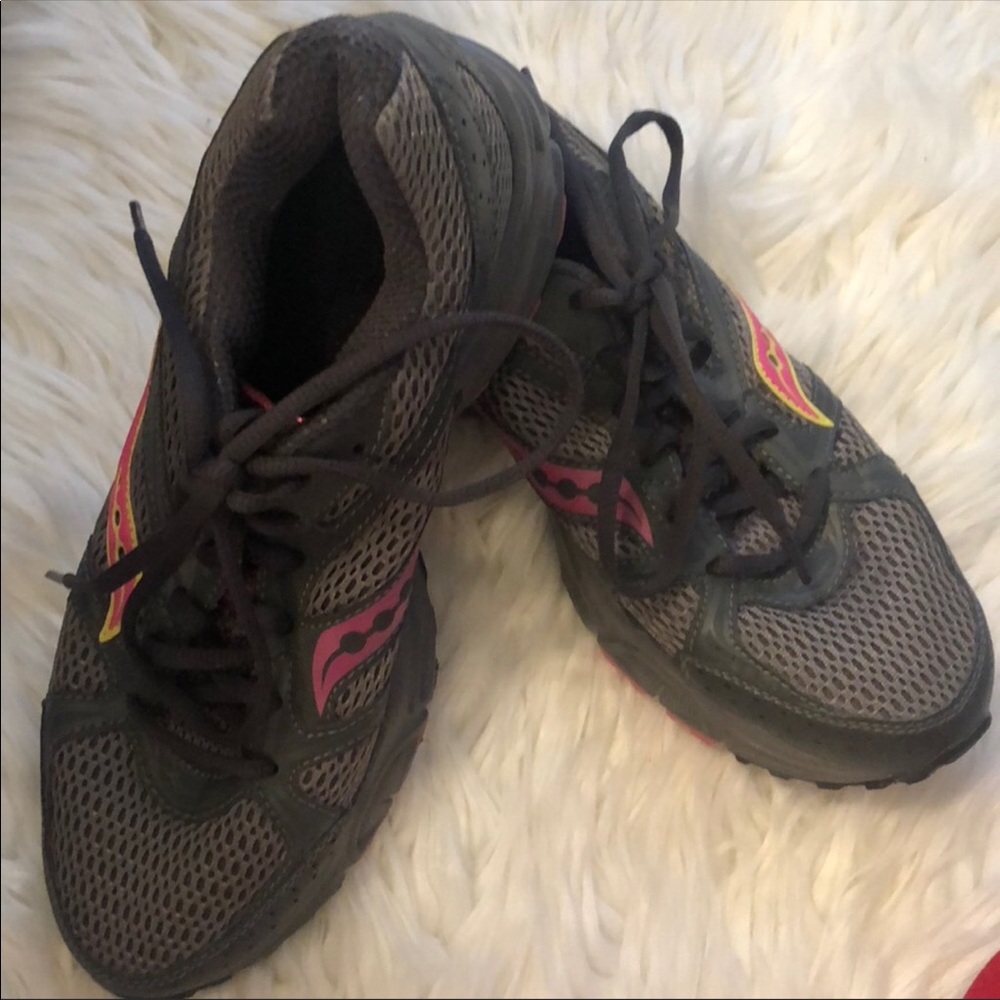 Brand new saucony running shoes.